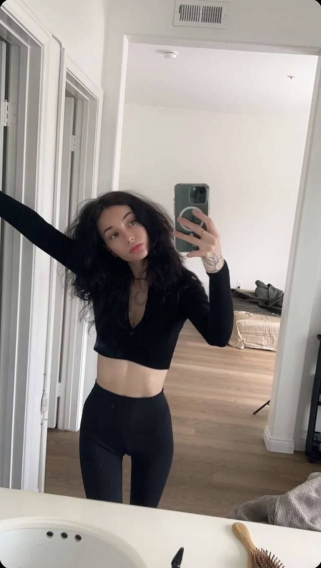 DOWN TO FUCK 😝💦 - Image 3